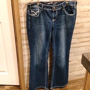 Amethyst series 31 women's jeans.